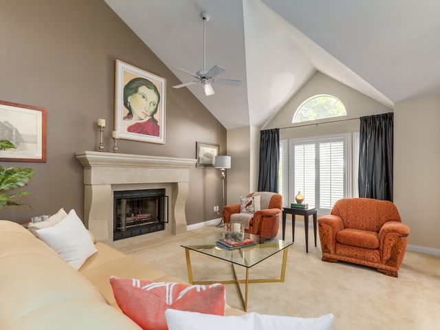 62284 at 1811 Coldwell Road, North Vancouver