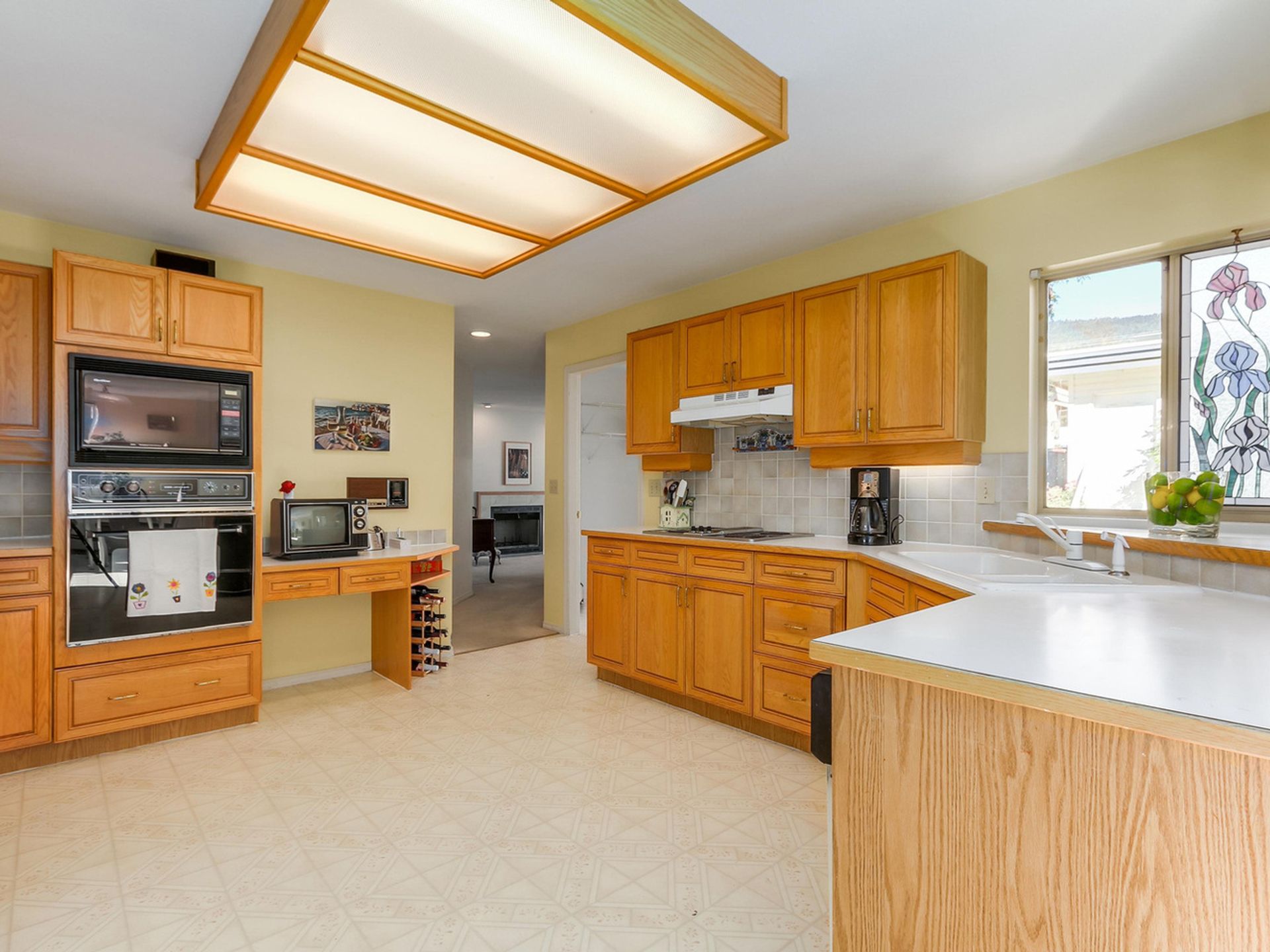 62404 at 1517 Lawson Avenue, North Vancouver