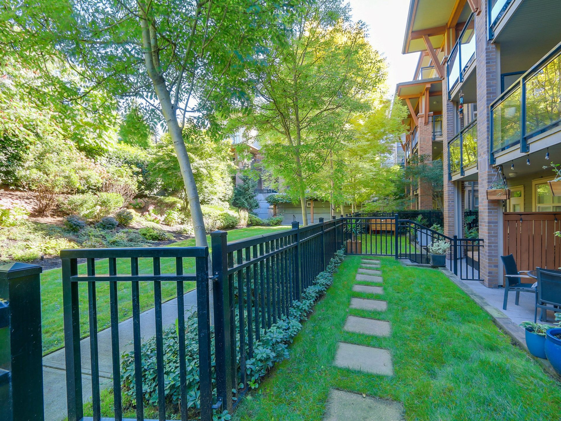 62532 at 119 - 1633 Mackay Avenue, North Vancouver