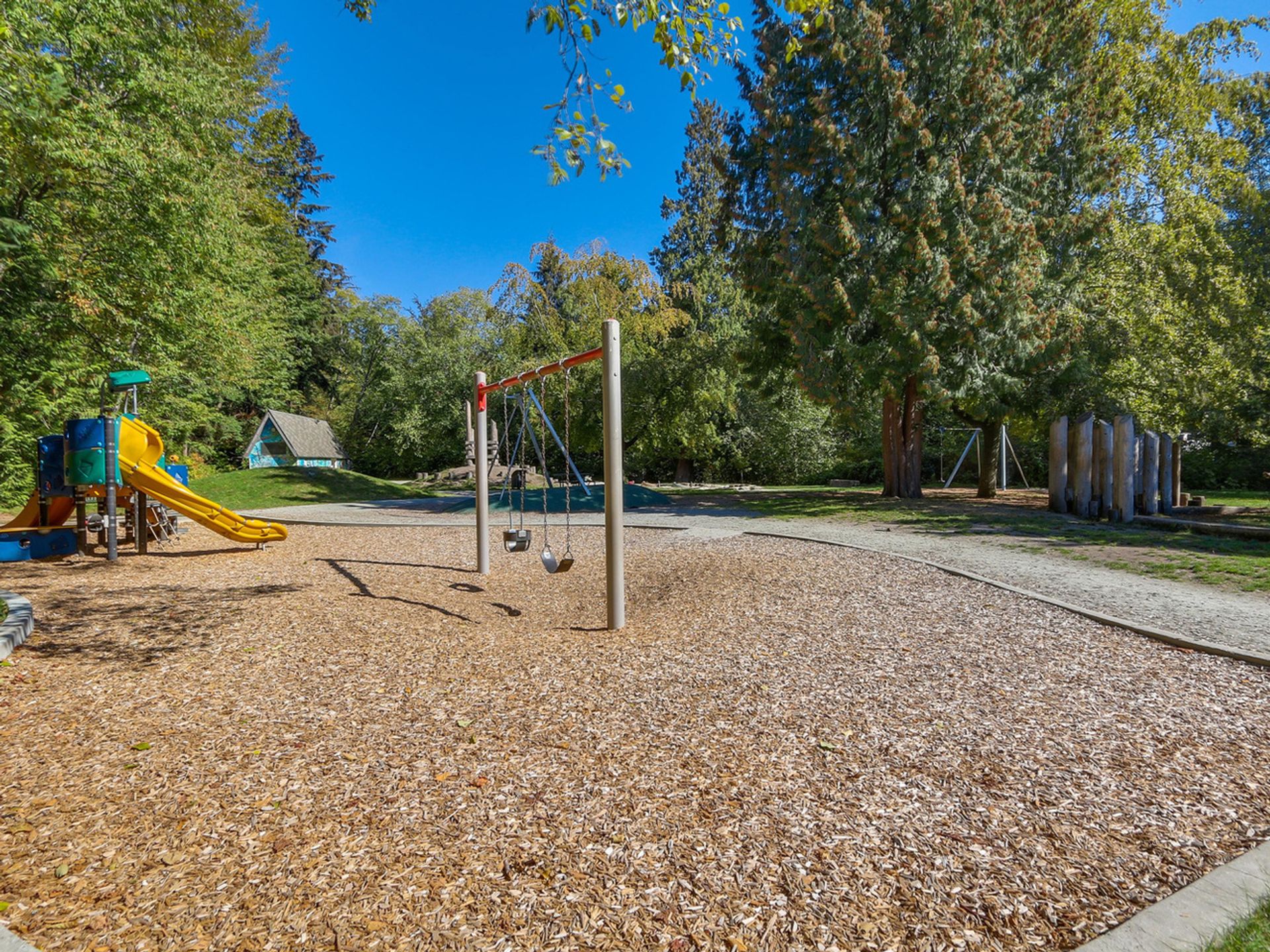 62568 at 119 - 1633 Mackay Avenue, North Vancouver