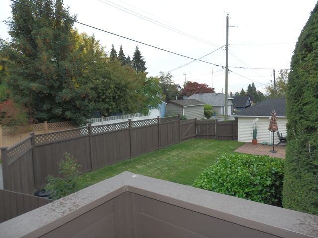 62604 at 533 16th Street E, North Vancouver