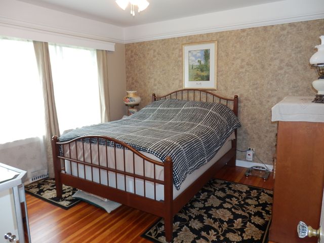 62625 at 533 16th Street E, North Vancouver