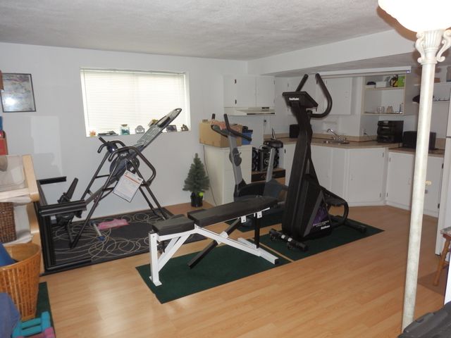 62634 at 533 16th Street E, North Vancouver