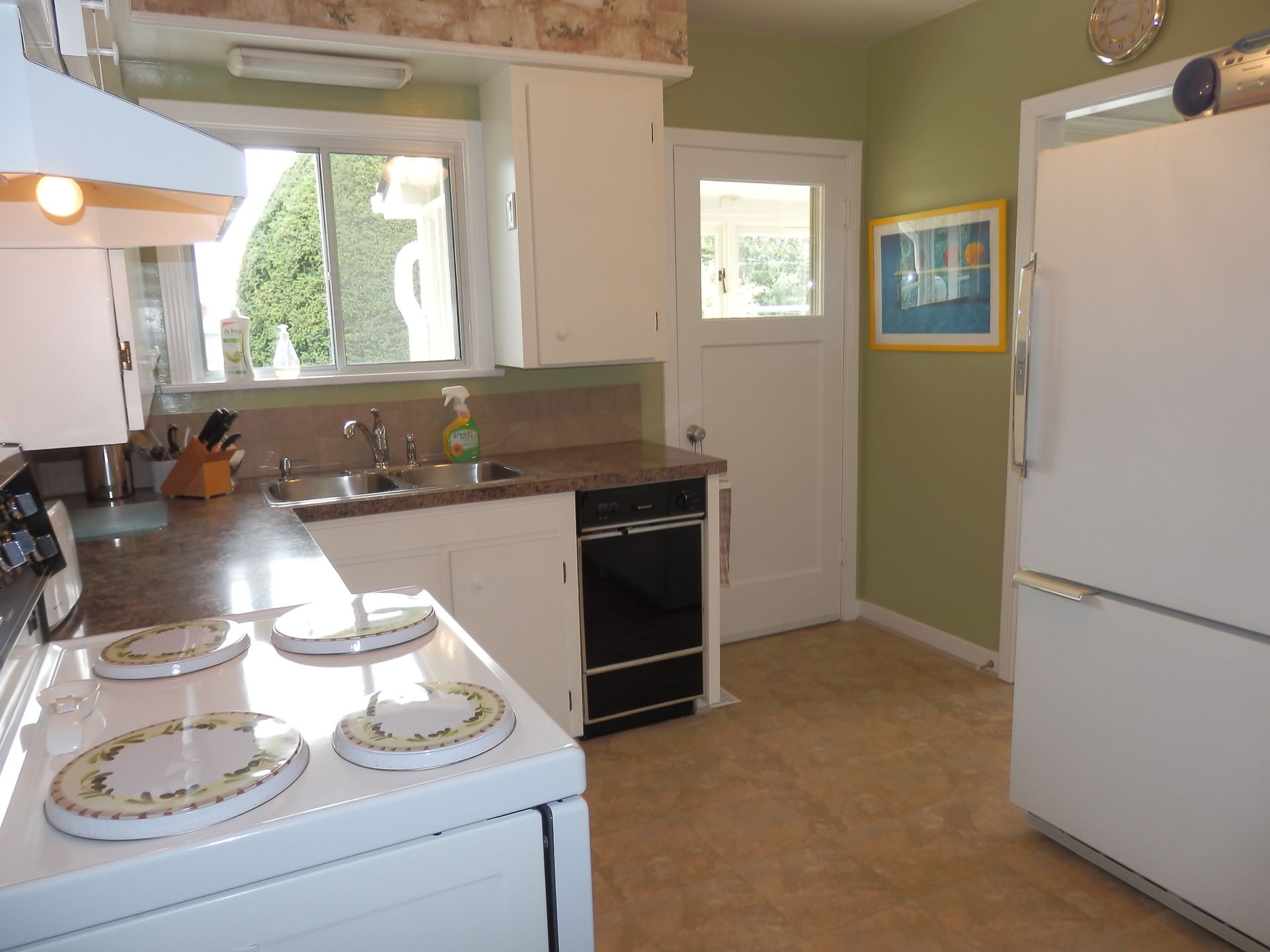 62619 at 533 16th Street E, North Vancouver