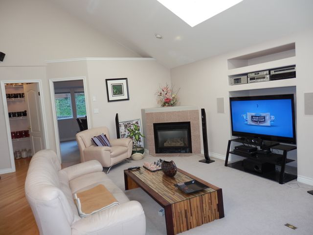 62720 at 192 Montroyal Boulevard, North Vancouver