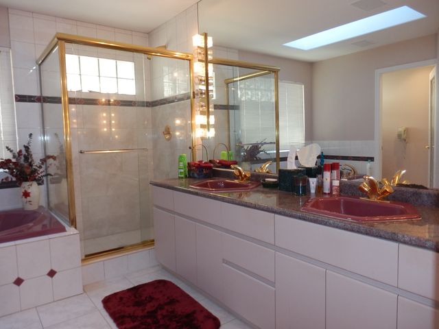 62747 at 192 Montroyal Boulevard, North Vancouver