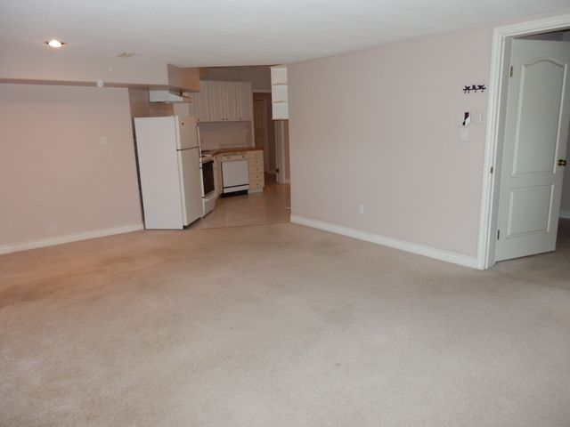 62765 at 192 Montroyal Boulevard, North Vancouver