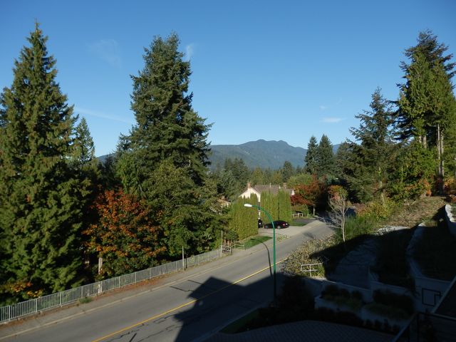 62784 at 192 Montroyal Boulevard, North Vancouver