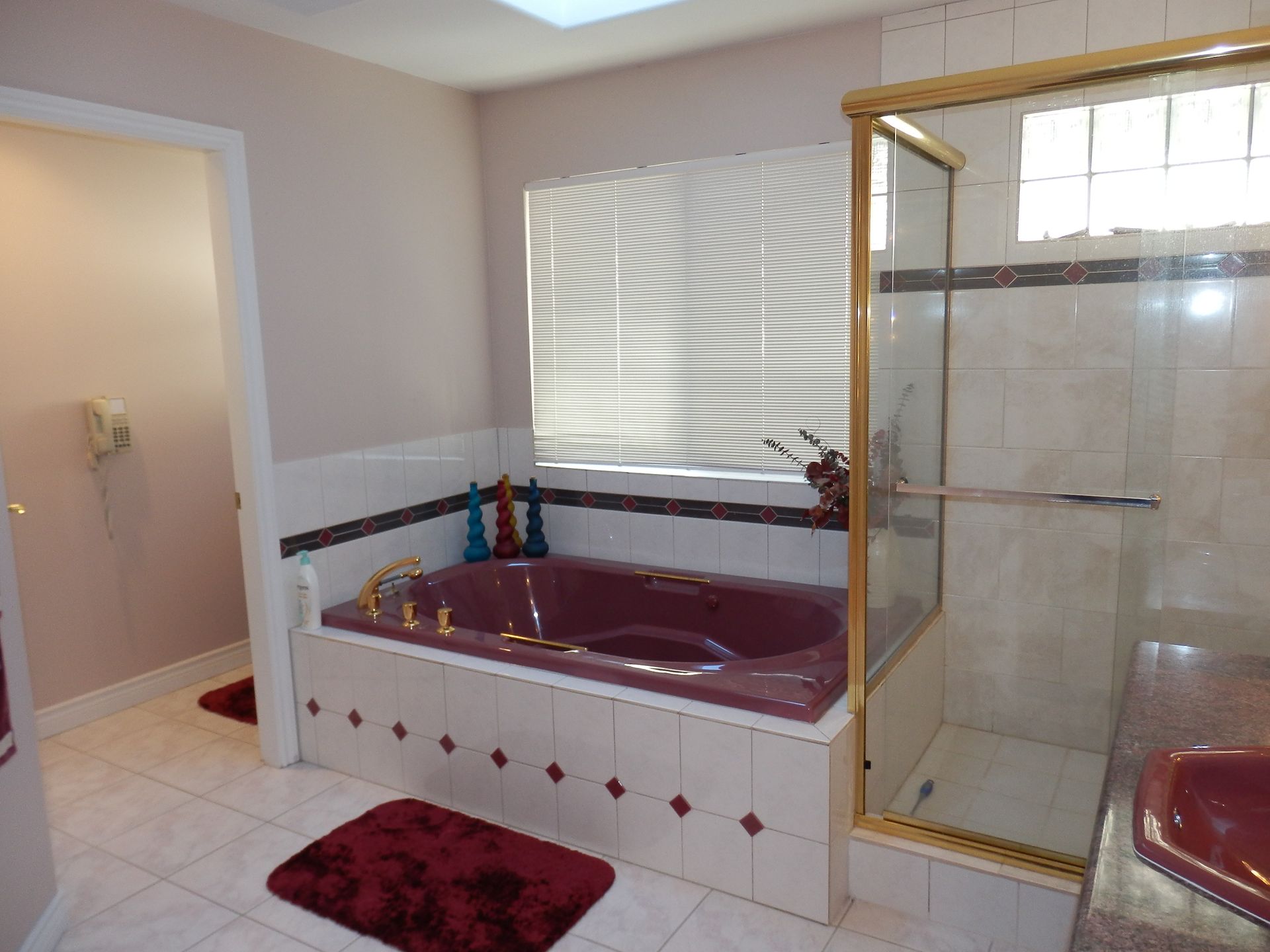 62790 at 192 Montroyal Boulevard, North Vancouver