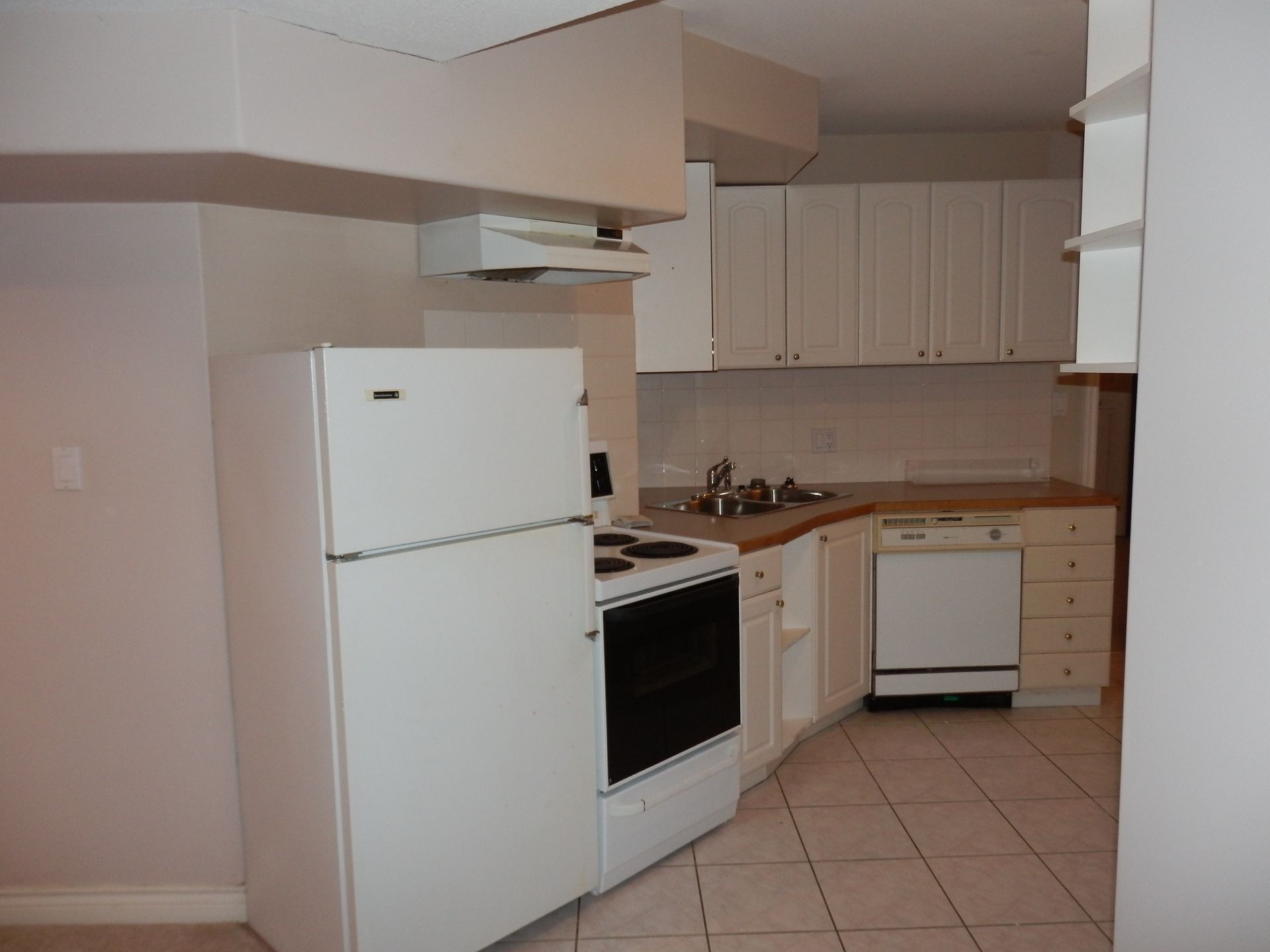 62817 at 192 Montroyal Boulevard, North Vancouver