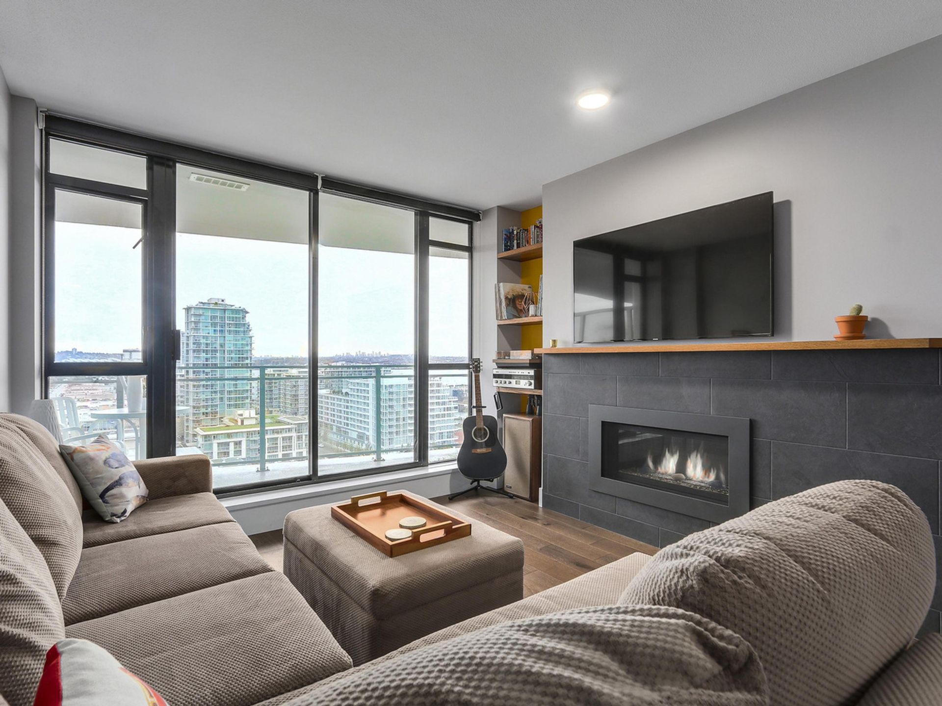 62906 at 1509 - 155 1st Street W, North Vancouver