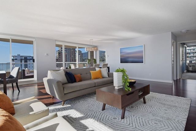 63072 at 603 - 2203 Bellevue Avenue, West Vancouver