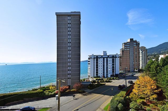 63114 at 603 - 2203 Bellevue Avenue, West Vancouver