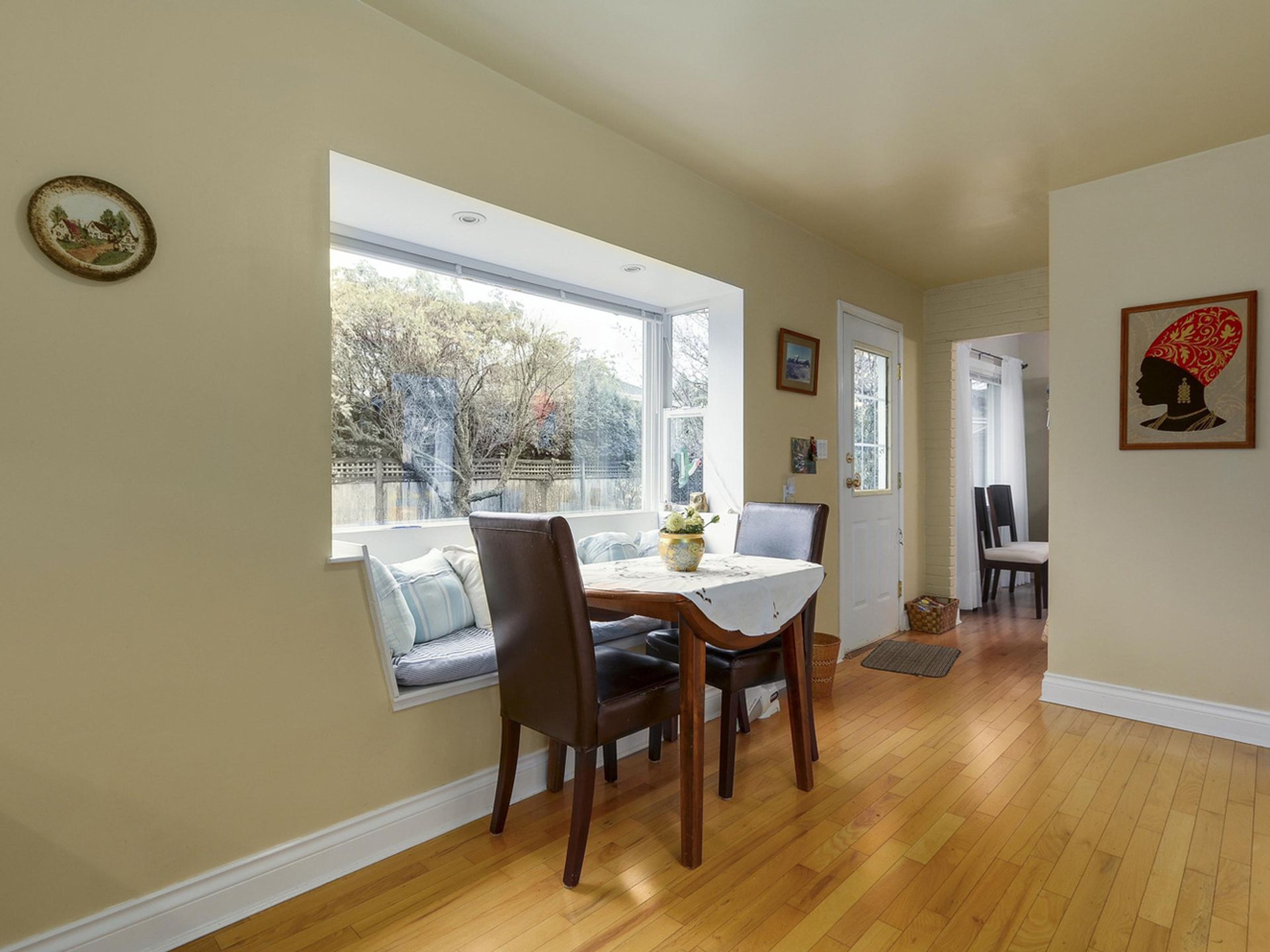 63146 at 1033 Kennedy Avenue, North Vancouver