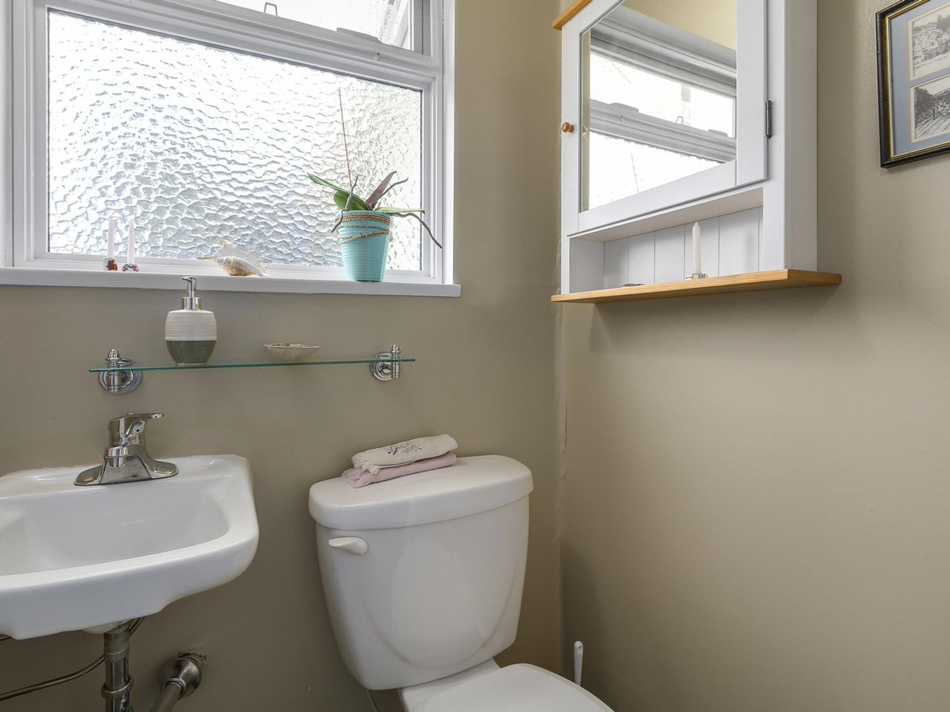 63173 at 1033 Kennedy Avenue, North Vancouver