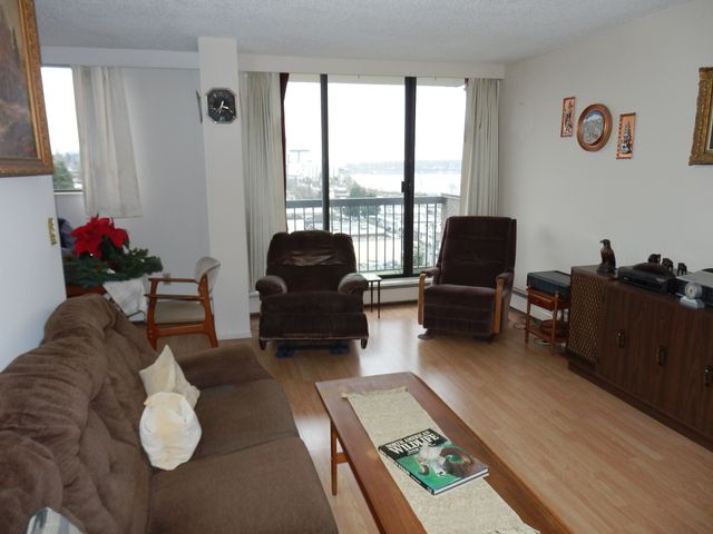 63270 at 907 - 145 St. Georges Avenue, North Vancouver