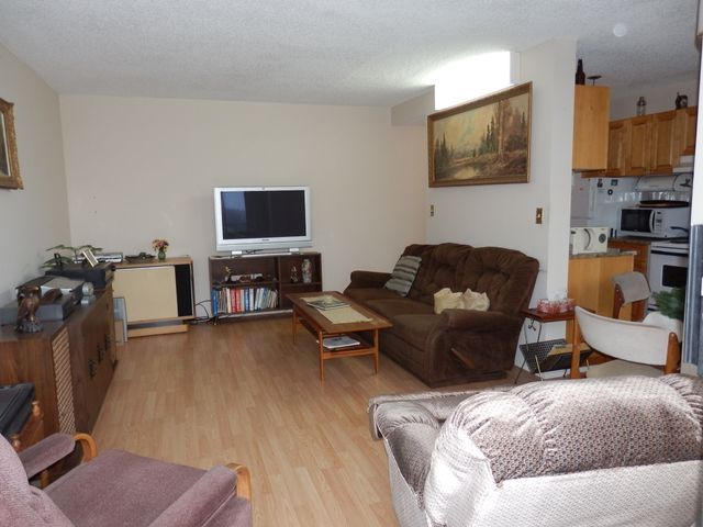 63276-1 at 907 - 145 St. Georges Avenue, North Vancouver