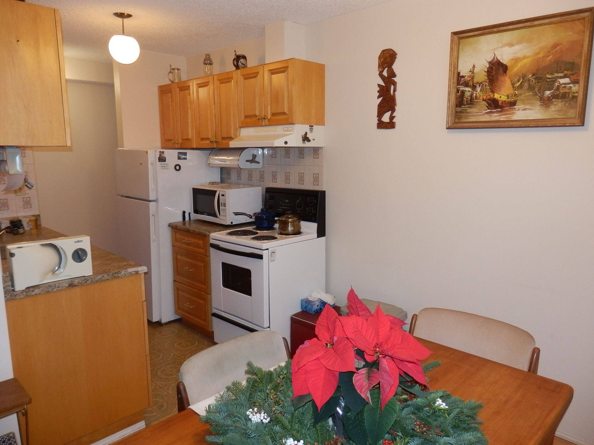 63291 at 907 - 145 St. Georges Avenue, North Vancouver