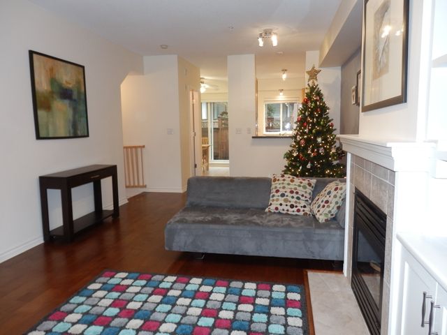 63343 at 915 Tobruck Avenue, North Vancouver