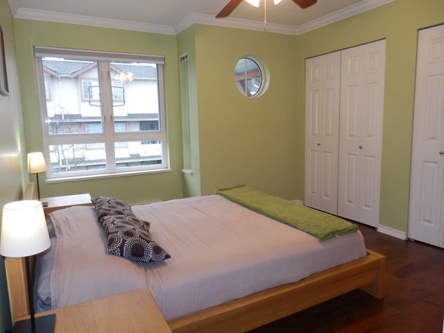 63379 at 915 Tobruck Avenue, North Vancouver