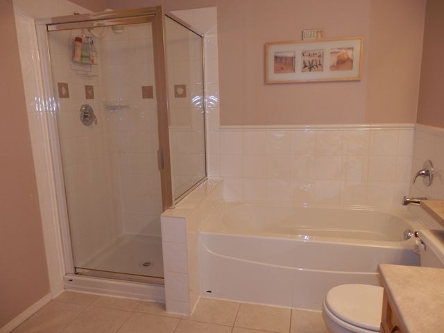 63394 at 915 Tobruck Avenue, North Vancouver