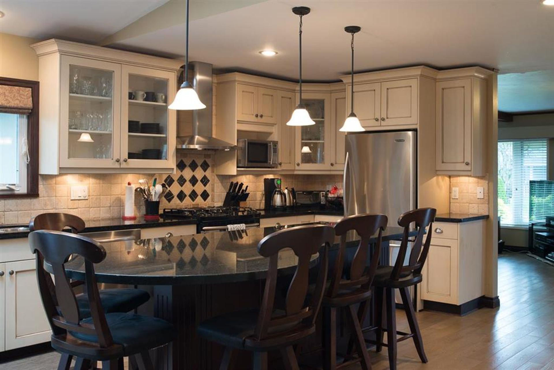 63502 at 1207 Silverwood Crescent, North Vancouver