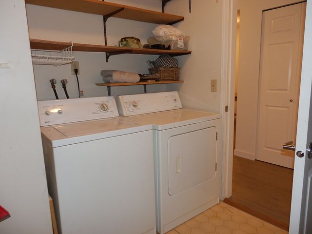 63638 at 202 - 1050 Bowron Court, North Vancouver