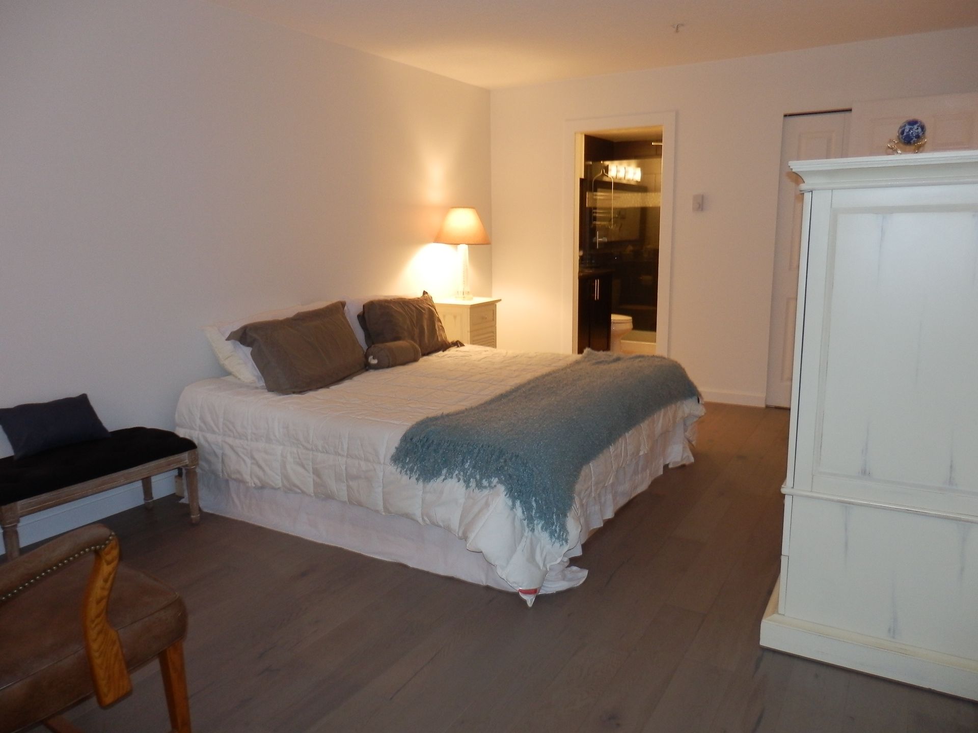 63890 at 202 - 1050 Bowron Court, North Vancouver