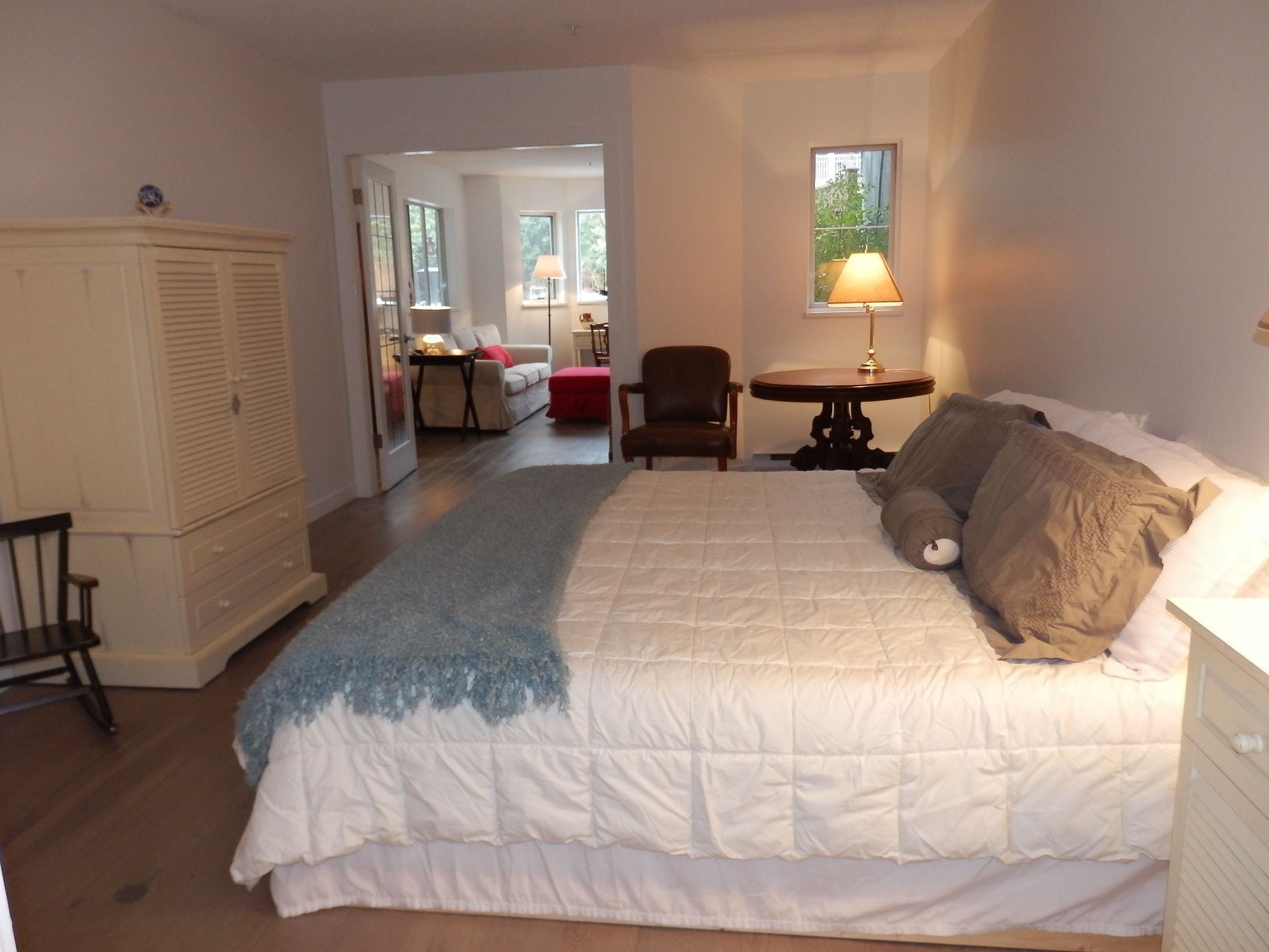 63893 at 202 - 1050 Bowron Court, North Vancouver