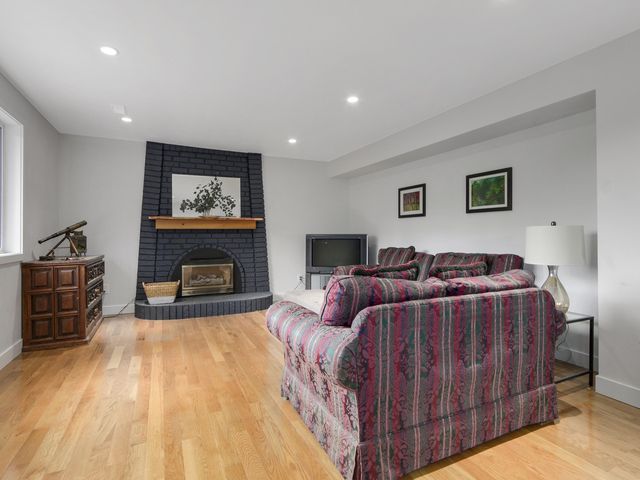 64530 at 6202 Overstone Drive, West Vancouver