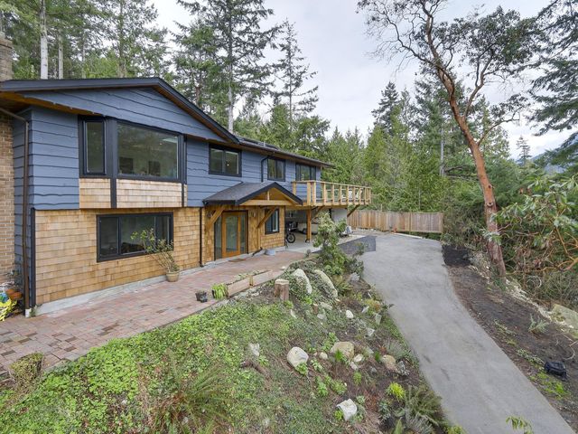 64608 at 6202 Overstone Drive, West Vancouver