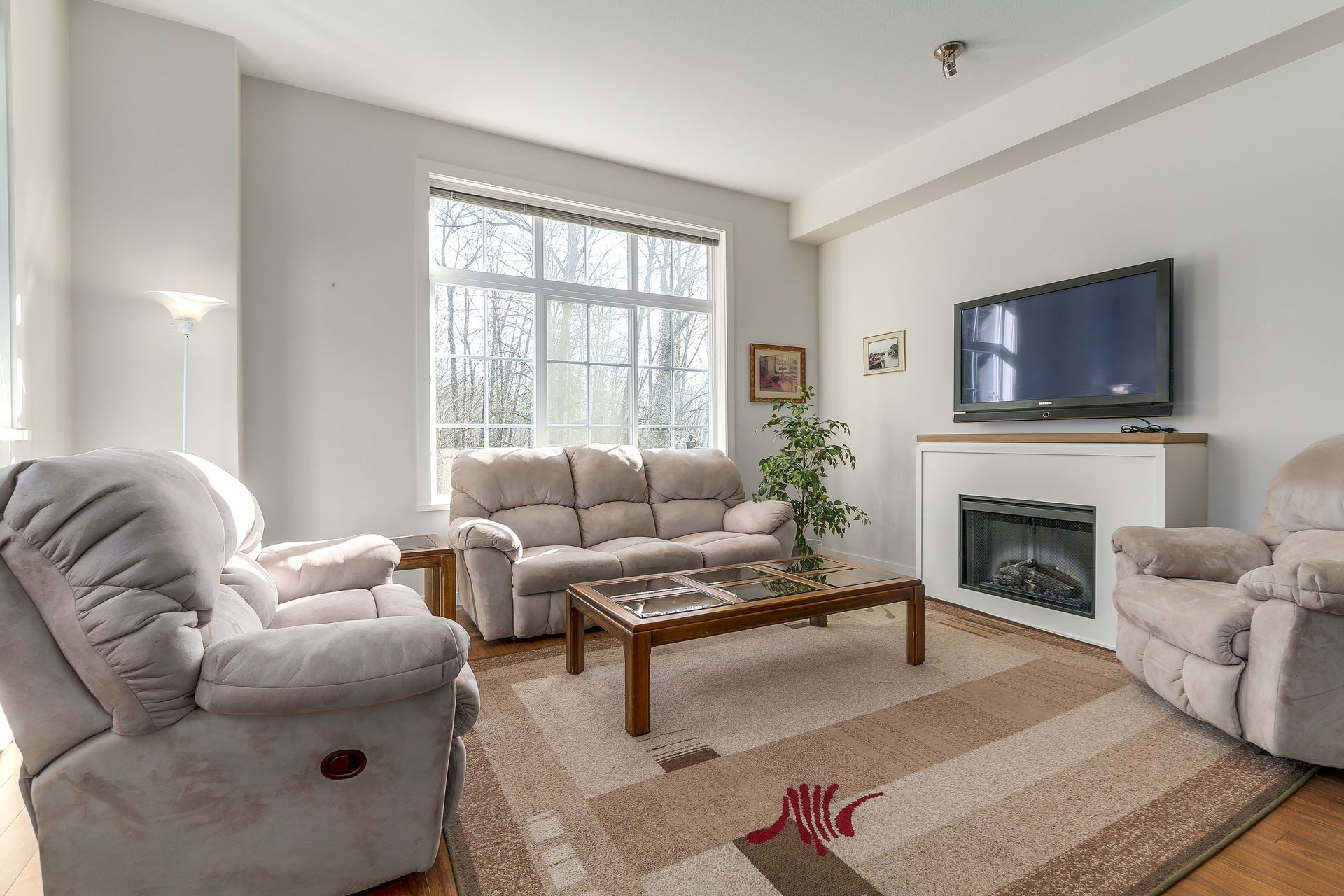 64175 at 48 - 550 Browning Place, North Vancouver