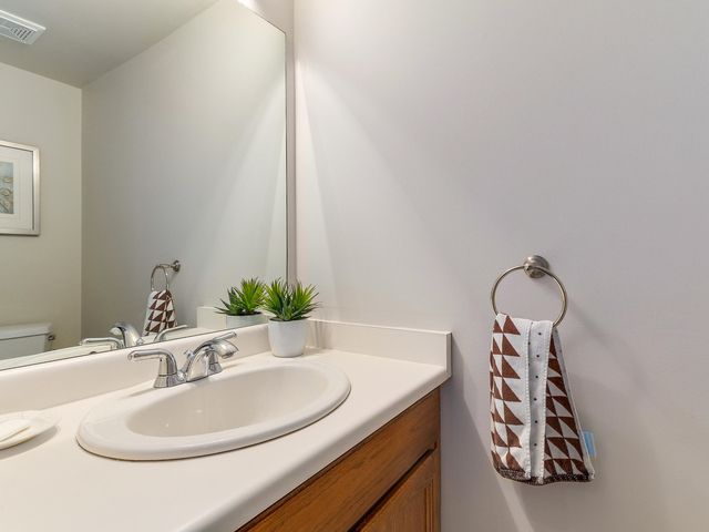 63968-1 at 1135 Montroyal Boulevard, North Vancouver