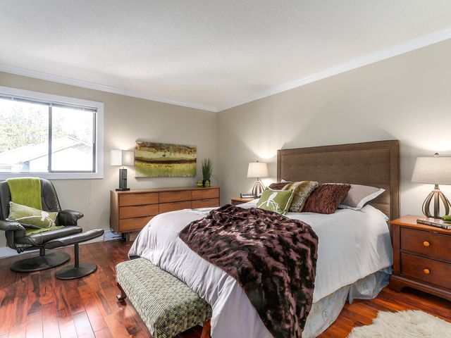 63977-1 at 1135 Montroyal Boulevard, North Vancouver