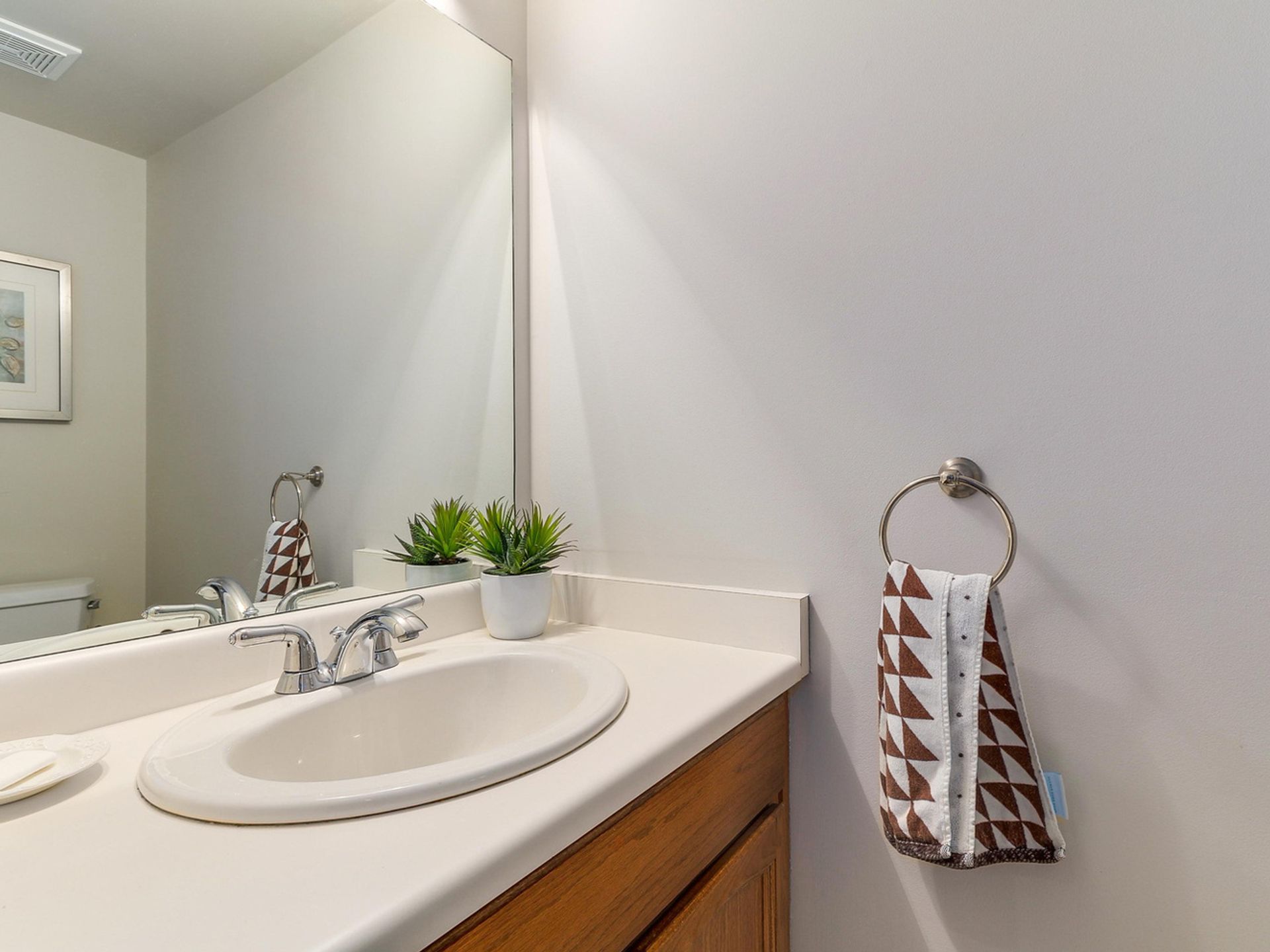 63968-1 at 1135 Montroyal Boulevard, North Vancouver