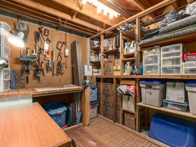 64051 at 1576 Mcnair Drive, North Vancouver