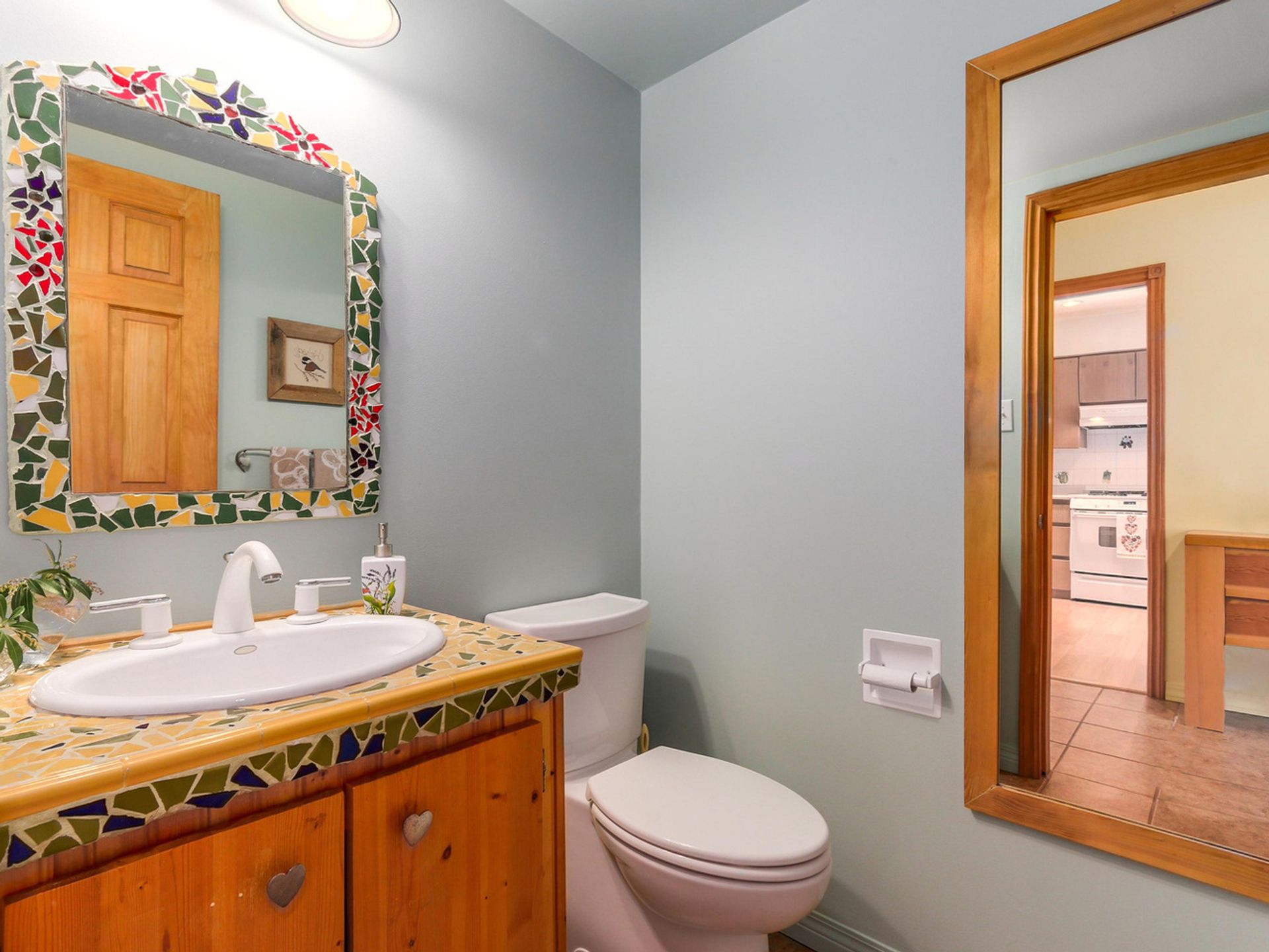 64024 at 1576 Mcnair Drive, North Vancouver