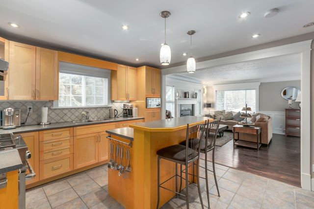 64117 at 1406 Coleman Street, North Vancouver