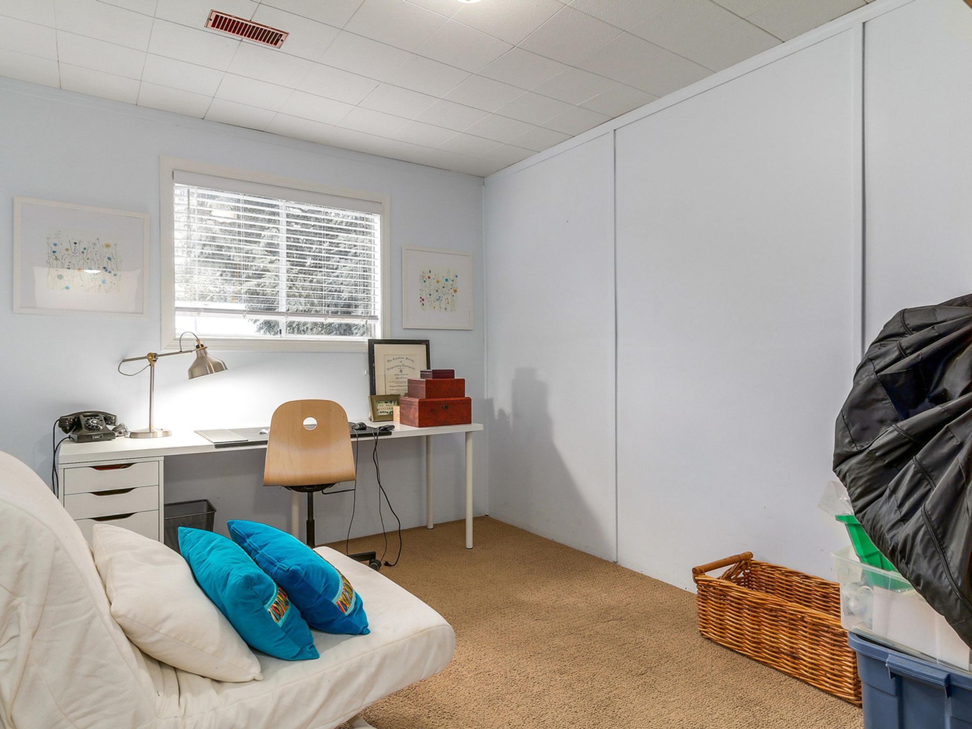 64320 at 1375 Plateau Drive, North Vancouver