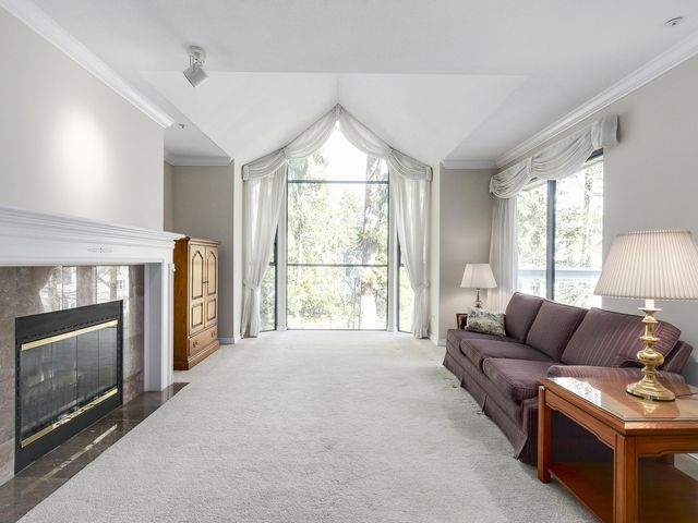 64439 at 303 - 3288 Capilano Crescent, North Vancouver