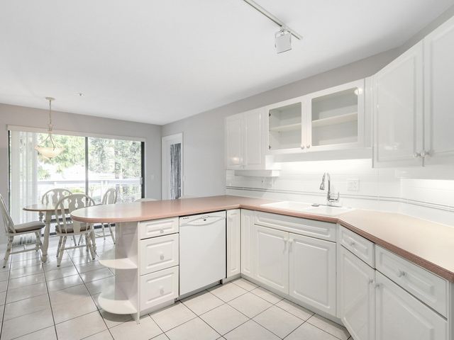 64451 at 303 - 3288 Capilano Crescent, North Vancouver