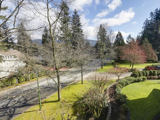 64460 at 303 - 3288 Capilano Crescent, North Vancouver