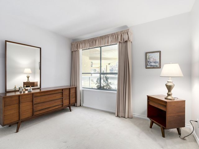 64469 at 303 - 3288 Capilano Crescent, North Vancouver