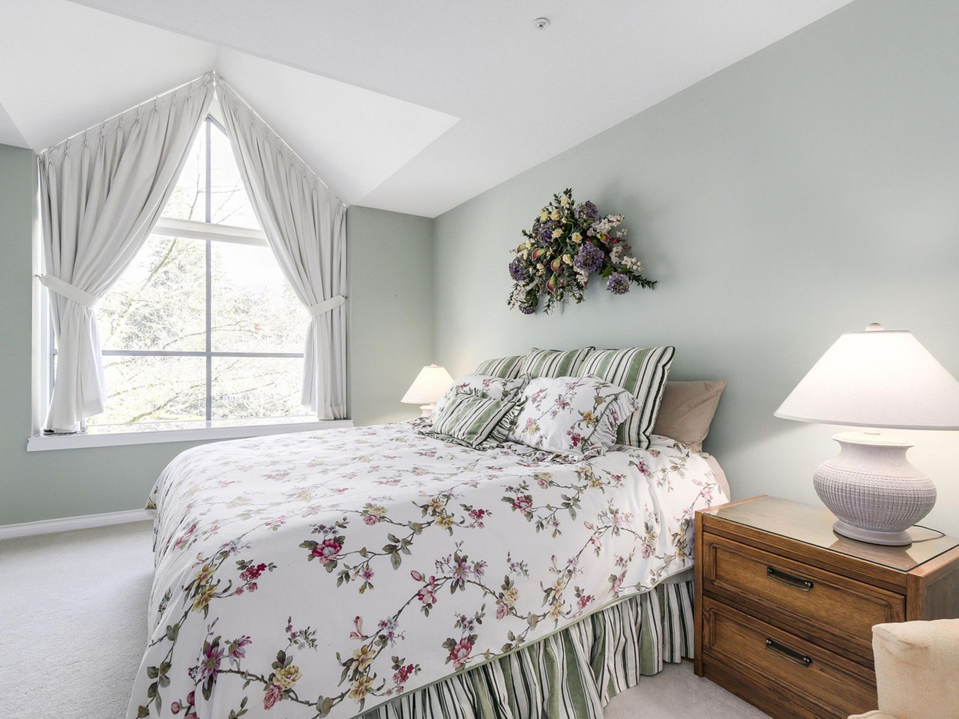 64463 at 303 - 3288 Capilano Crescent, North Vancouver