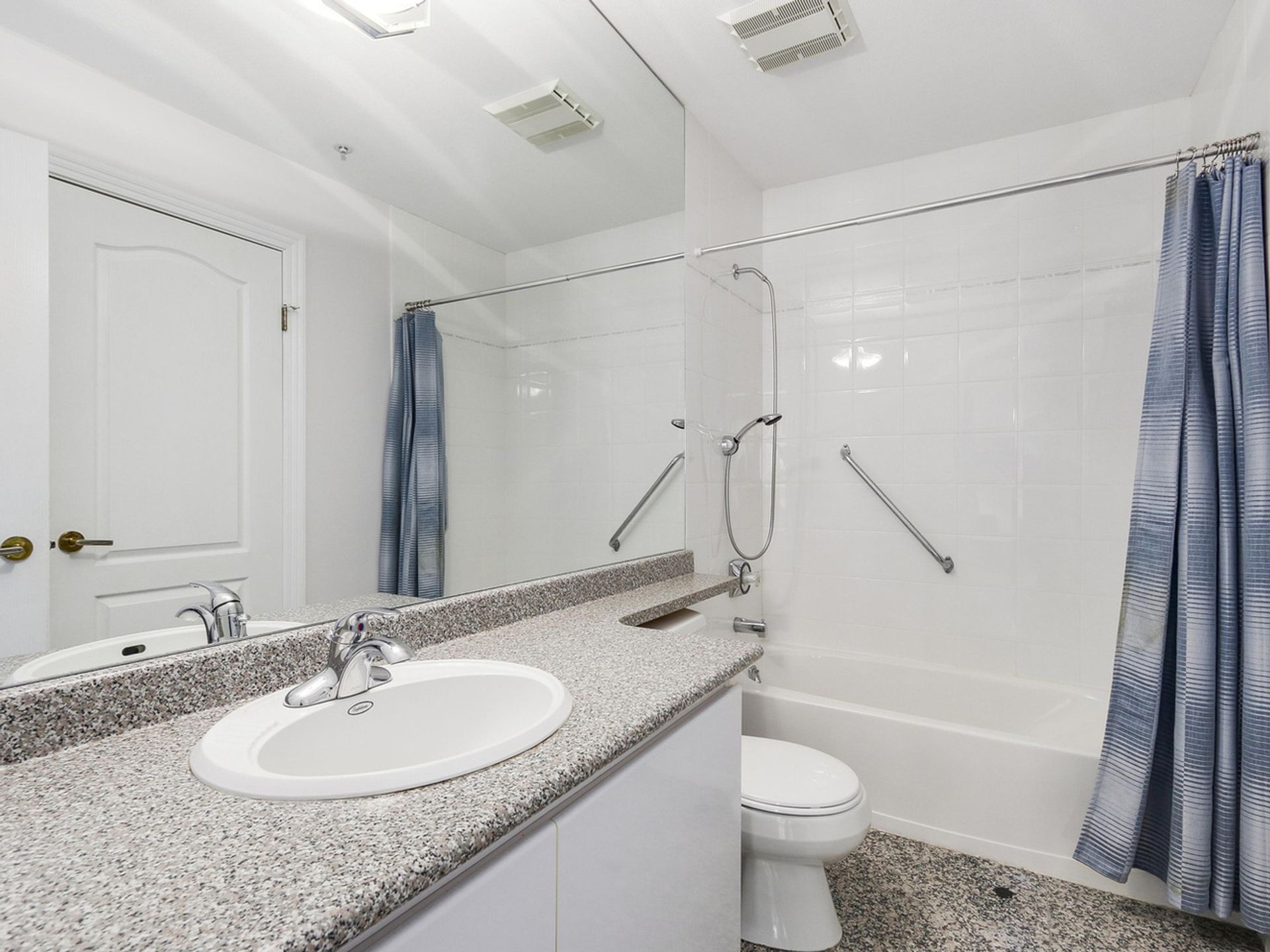 64472 at 303 - 3288 Capilano Crescent, North Vancouver