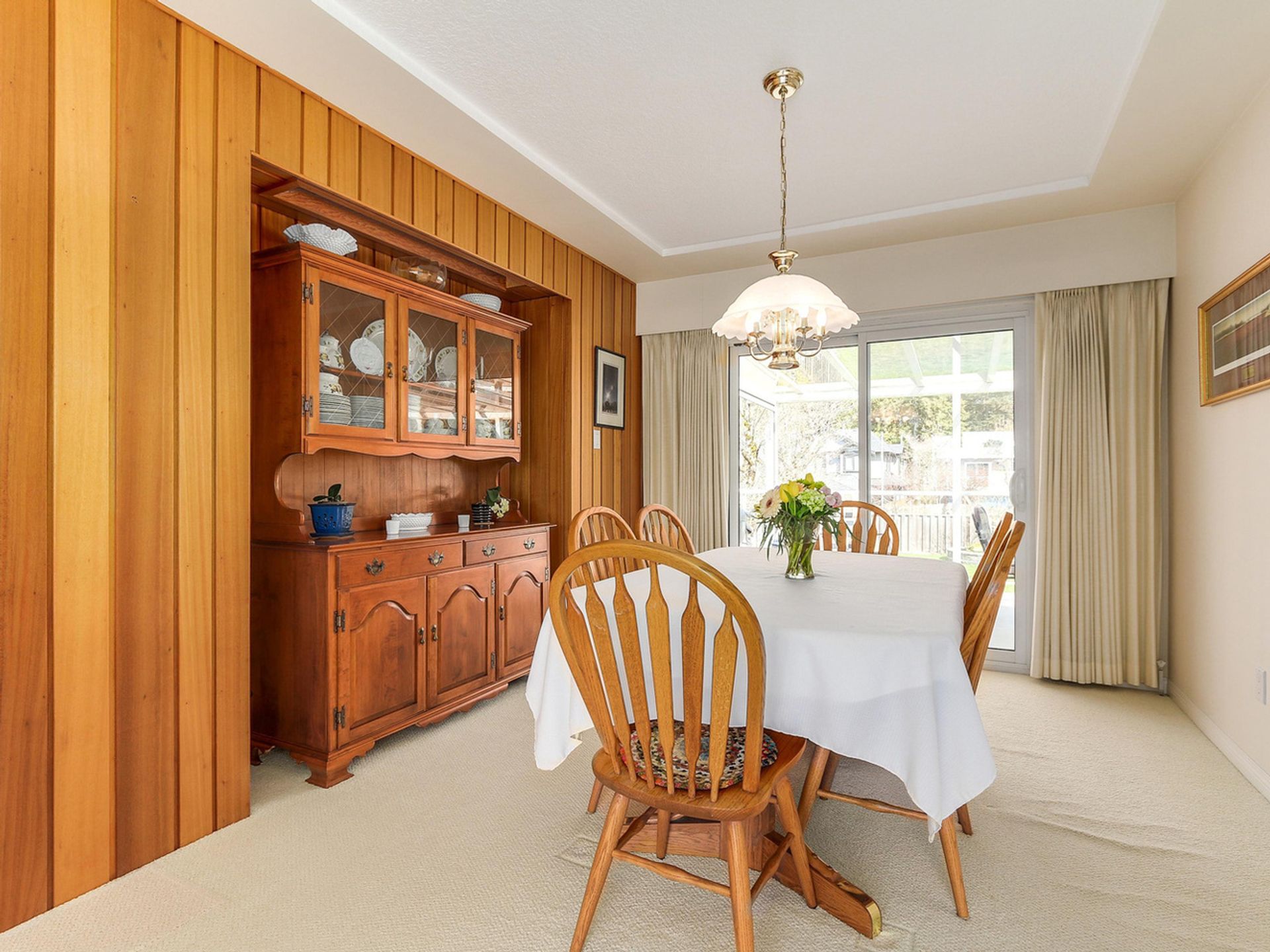 64671 at 834 16th Street E, North Vancouver