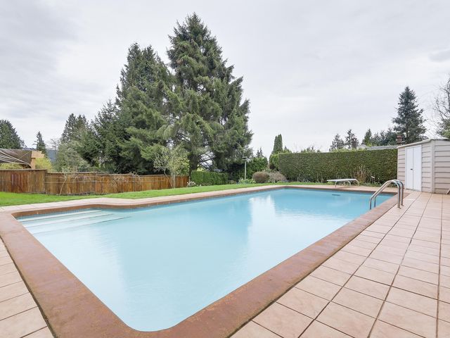 64881 at 1181 Chamberlain Drive, North Vancouver