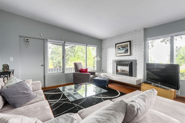 64922 at 3626 St. Georges Avenue, North Vancouver
