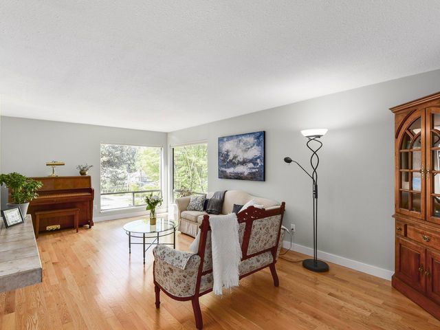 65087 at 1398 Plateau Drive, North Vancouver