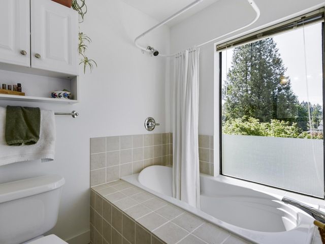 65129 at 1398 Plateau Drive, North Vancouver